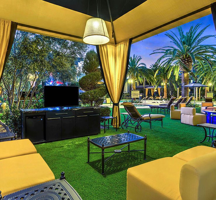 Tuscan Highlands Las Vegas Shulman Properties Las Vegas Luxury Apartments Robert Schulman Winnie Schulman