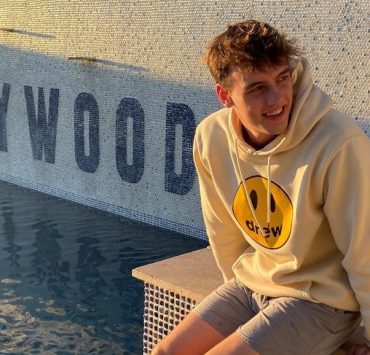 Cam Casey, Snapchat, social media