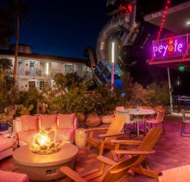 Peyote, outside patio, outdoor restaurant