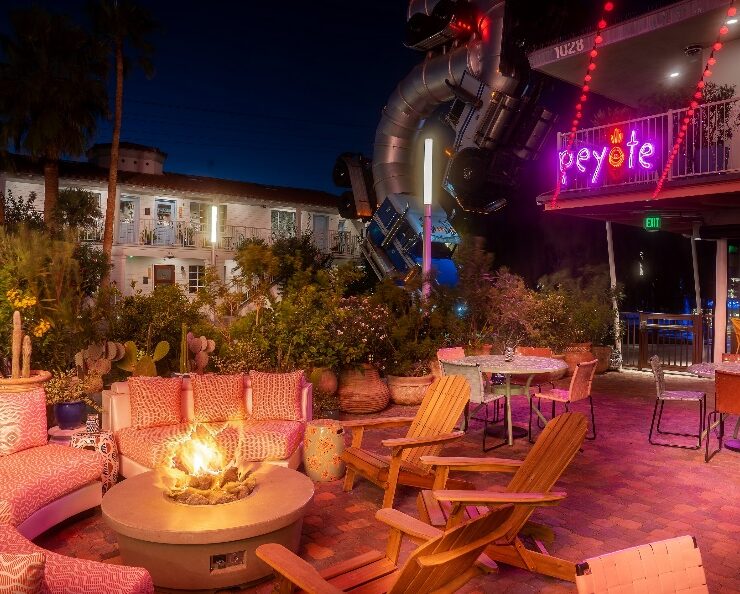 Peyote, outside patio, outdoor restaurant